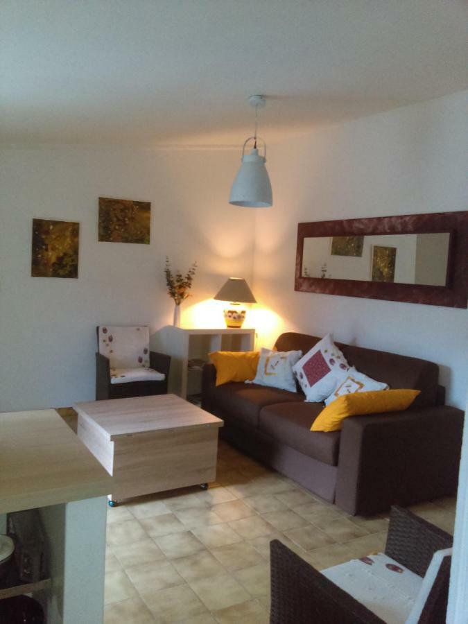 Villa La Petite Seigneurette à Villeneuve-lès-Avignon Extérieur photo